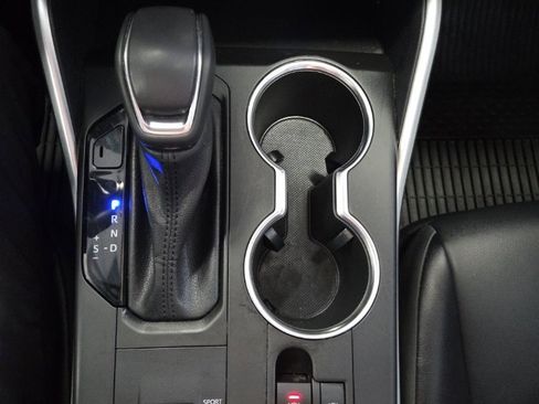 Used 2022 Toyota Highlander XLE image 28