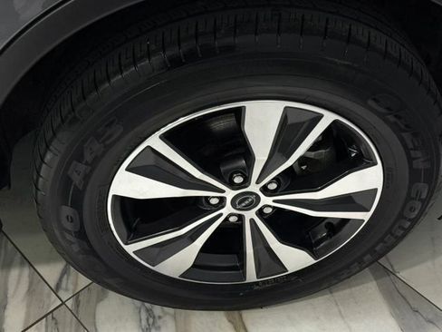 Used 2023 Nissan Murano SV image 29