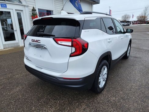 Certified 2023 GMC Terrain SLE w/ Driver Convenience Package image 5