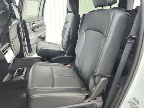 New 2026 Jeep Grand Wagoneer Summit image 36