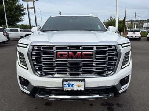 Used 2025 GMC Yukon XL Denali AWD/4WD image 8