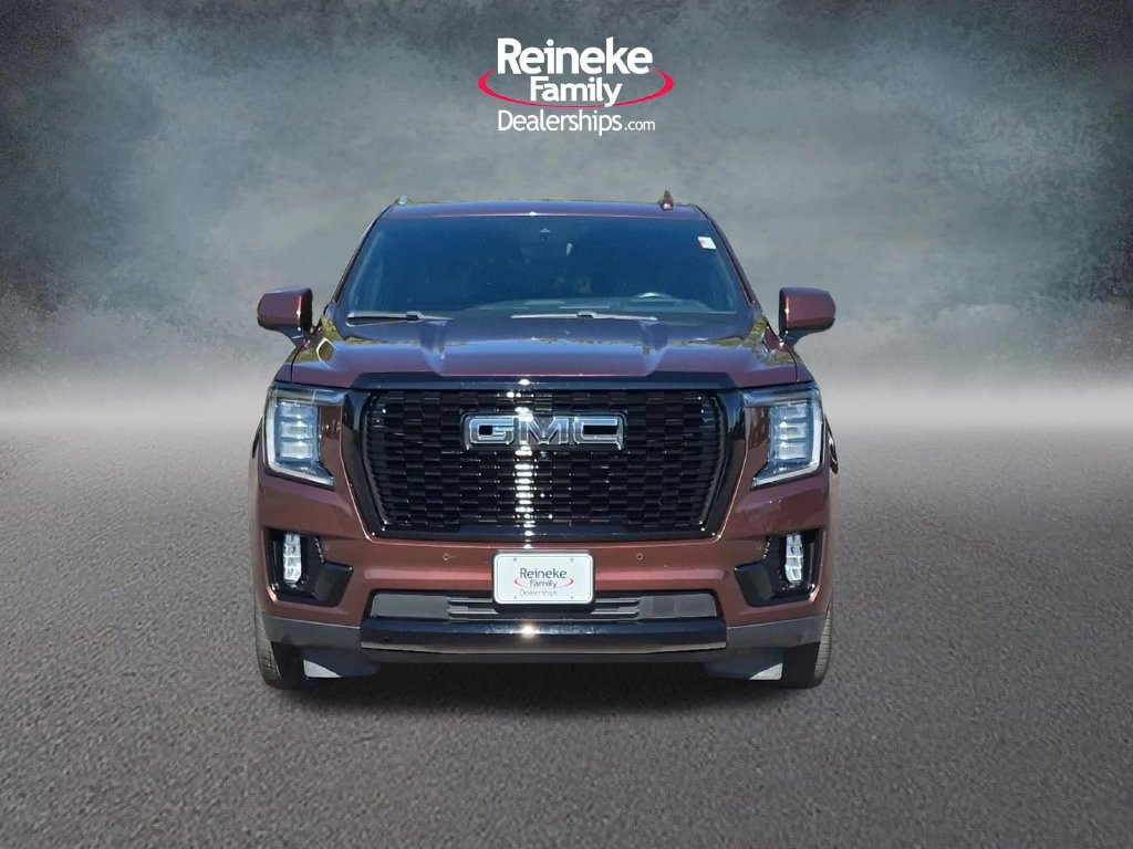 Used 2023 GMC Yukon XL Denali Ultimate AWD/4WD image 2