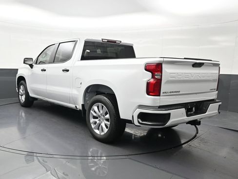 Used 2021 Chevrolet Silverado 1500 Custom RWD image 3