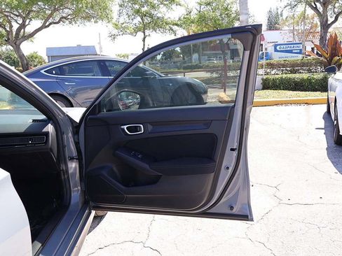 Used 2025 Honda Civic Sport image 21