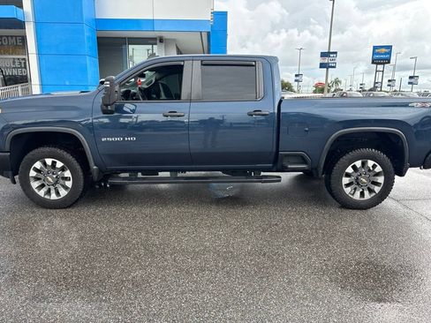 Used 2023 Chevrolet Silverado 2500 Custom w/ Gooseneck/5TH Wheel Package AWD/4WD image 7