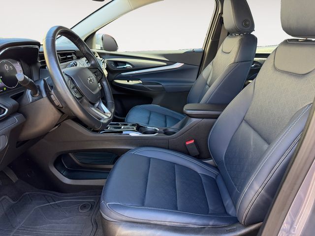 Used 2022 Chevrolet Bolt EUV LT w/ Convenience Package FWD image 11