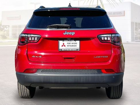 Used 2025 Jeep Compass Limited AWD/4WD image 16