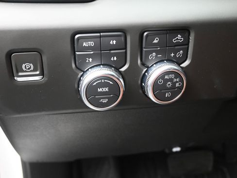 Used 2024 GMC Sierra 1500 Denali Ultimate image 20