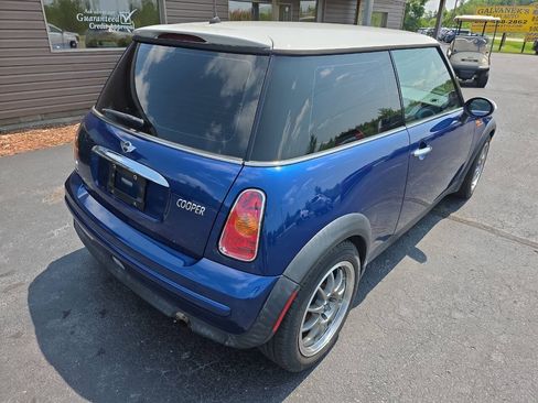 Used 2004 MINI Cooper Hardtop FWD image 7