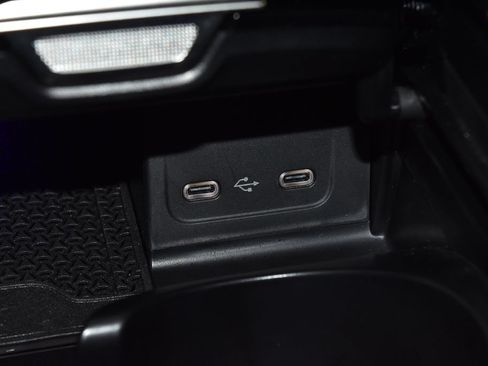 Certified 2025 Mercedes-Benz C 300 4MATIC Sedan image 13