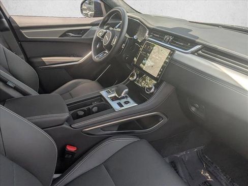 Used 2026 Jaguar F-PACE R-Dynamic S image 24