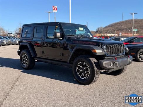 Used 2024 Jeep Wrangler Unlimited Rubicon image 14