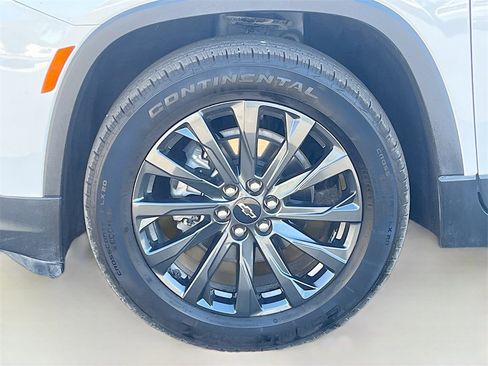 Used 2023 Chevrolet Traverse RS w/ LPO, Floor Liner Package image 33