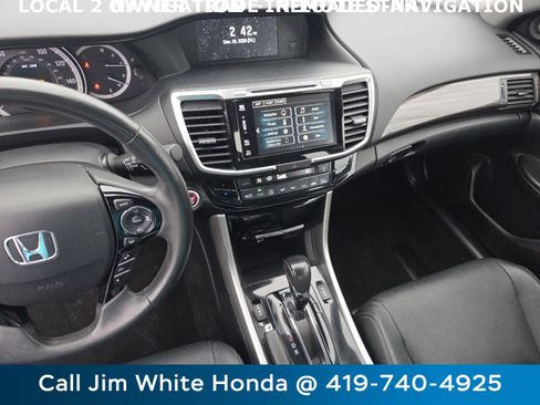 Certified 2017 Honda Accord Touring image 30