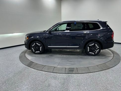 New 2025 Kia Telluride EX image 8