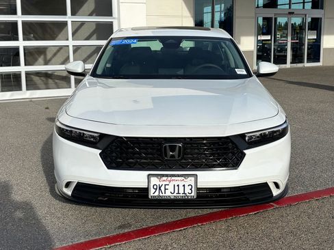 Used 2024 Honda Accord EX image 2