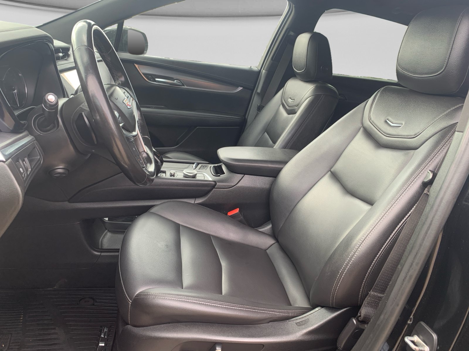 Used 2020 Cadillac XT5 Luxury FWD image 28