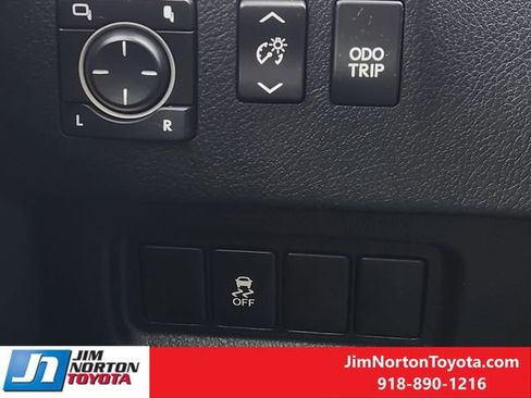 Used 2016 Lexus GX 460 w/ Navigation Package AWD/4WD image 23