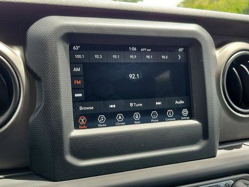 Certified 2020 Jeep Wrangler Sport image 15