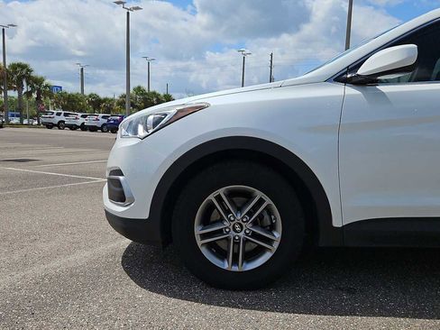 Used 2018 Hyundai Santa Fe Sport image 17