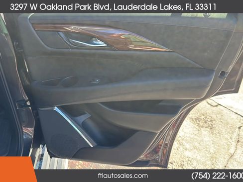 Used 2015 Cadillac Escalade Premium image 44