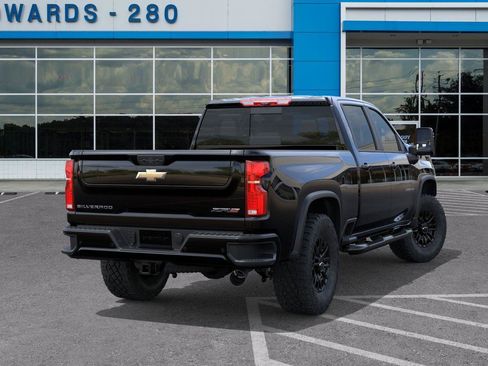 New 2026 Chevrolet Silverado 2500 ZR2 AWD/4WD image 4