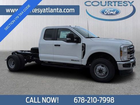New 2026 Ford F350 XL w/ XL Chrome Package AWD/4WD image 1
