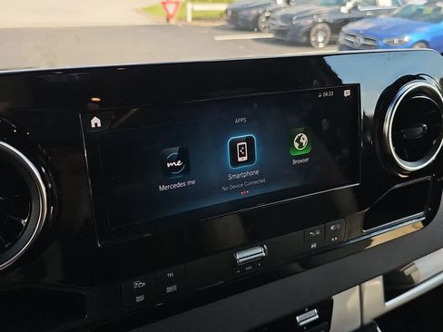 Used 2023 Mercedes-Benz Sprinter 2500 image 32