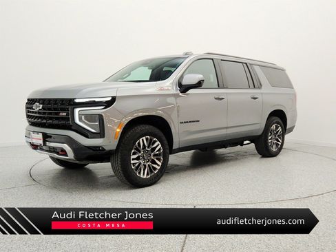 Used 2025 Chevrolet Suburban Z71 AWD/4WD image 1