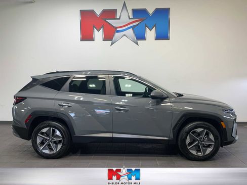 Used 2025 Hyundai Tucson SEL image 1