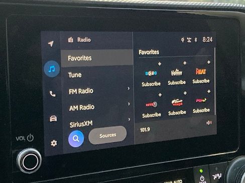 Used 2023 Toyota Highlander XSE image 25