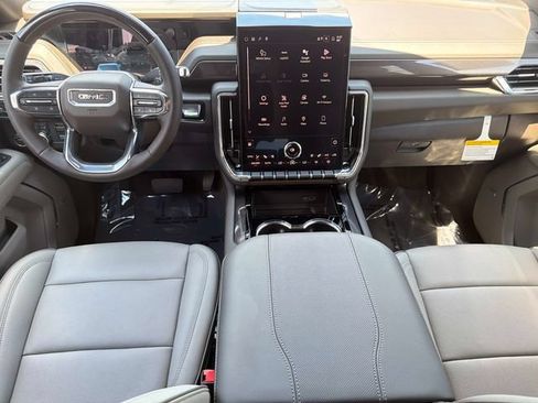 New 2026 GMC Yukon XL Elevation w/ Elevation Premium Package RWD image 16