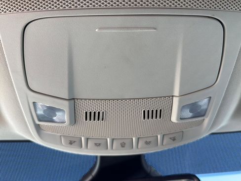 Used 2024 Ford Edge Titanium image 33