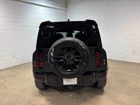 Used 2022 Land Rover Defender 110 XS Edition image 8