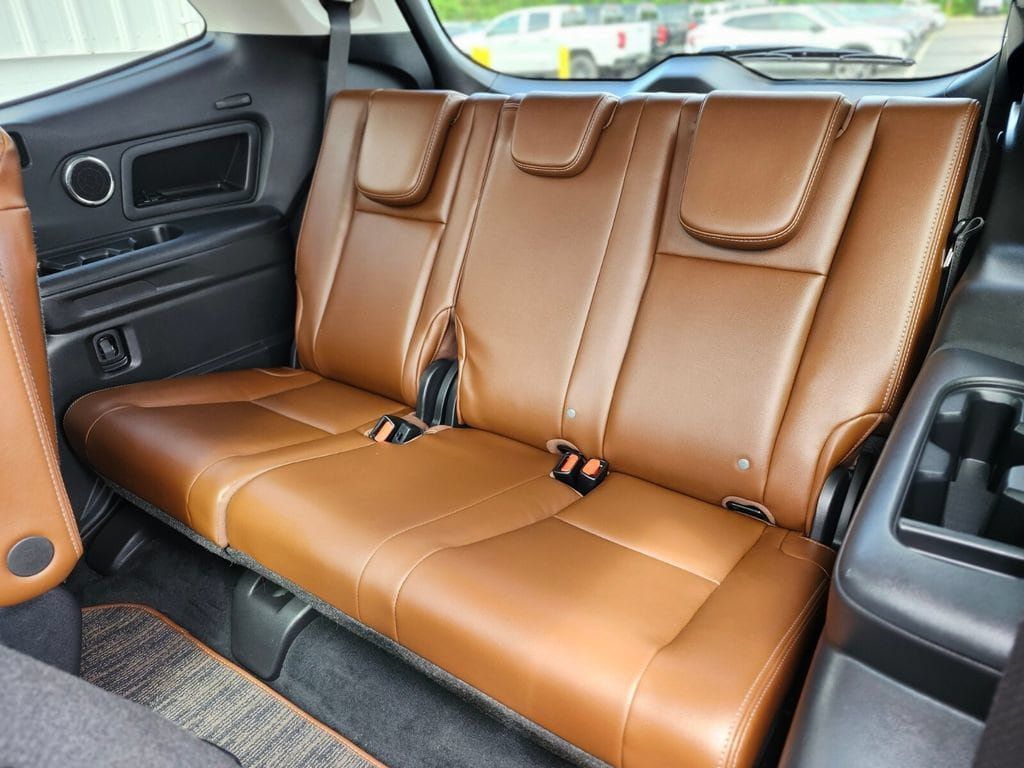 Used 2024 Subaru Ascent Touring AWD/4WD image 16