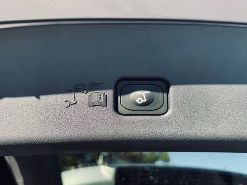 New 2026 Lincoln Nautilus Premier w/ Equipment Group 102A image 11