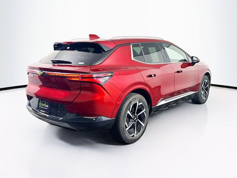 Used 2025 Chevrolet Equinox EV LT w/ Convenience Package image 9