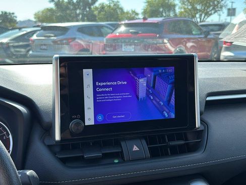 Used 2025 Toyota RAV4 XLE FWD image 16