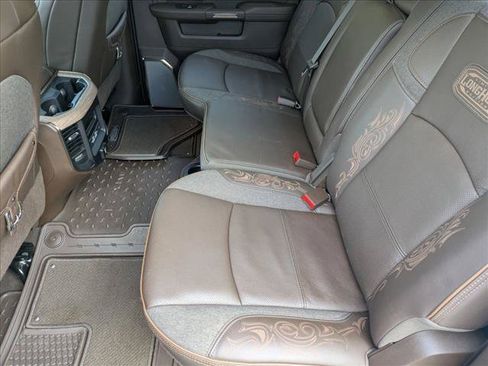 Used 2026 RAM 2500 Limited AWD/4WD image 19