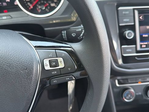 Used 2020 Volkswagen Tiguan S FWD image 22