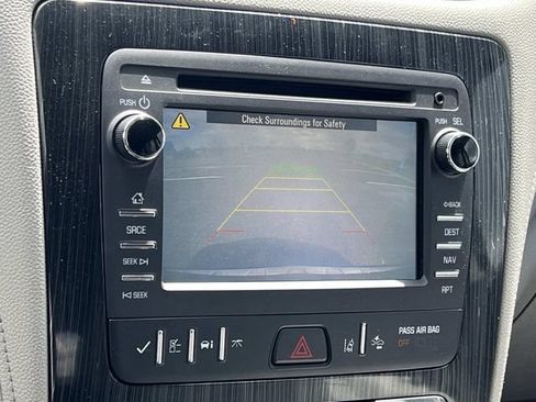 Used 2016 Chevrolet Traverse LTZ AWD/4WD image 22