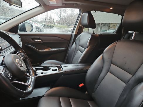 Certified 2023 Nissan Rogue SV w/ SV Premium Package image 12