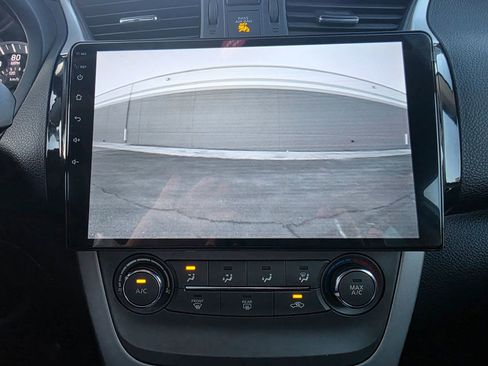 Used 2014 Nissan Sentra SV FWD image 15