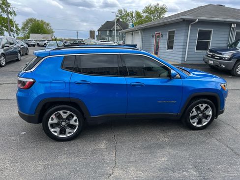 Used 2021 Jeep Compass Limited FWD image 2