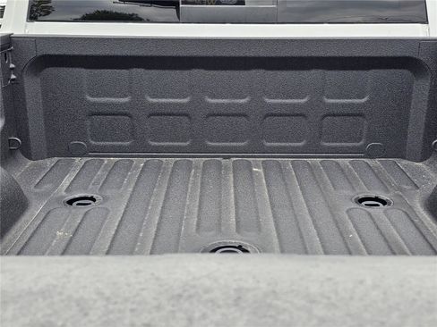 New 2026 RAM 2500 Laramie AWD/4WD image 14