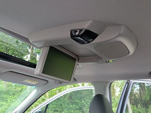 Used 2022 Honda Pilot Touring image 14