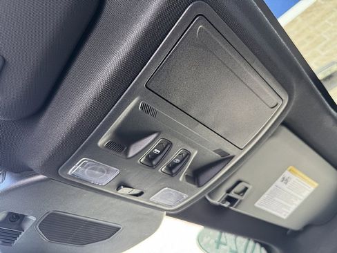 Used 2024 Ford Escape ST-Line Select w/ Tech Pack #2 image 19