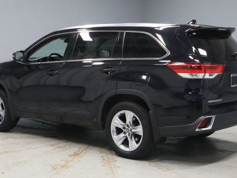 Used 2019 Toyota Highlander Limited AWD/4WD image 10