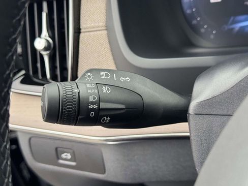 Certified 2026 Volvo XC90 B6 Plus w/ Protection Package image 21