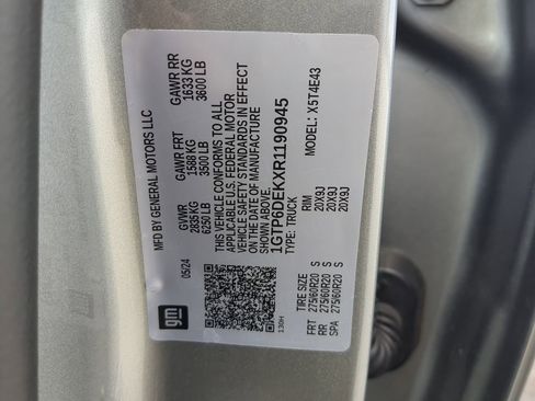 Used 2024 GMC Canyon AT4 w/ AT4 Premium Package image 29